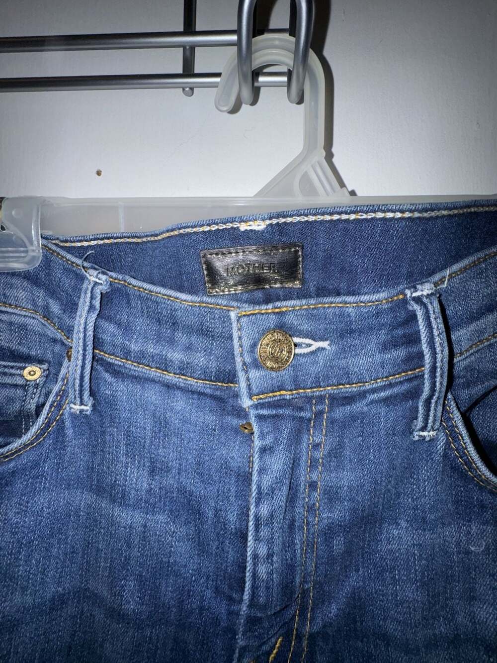 MOTHER The Weekender Fray Jeans Size 28 - Picture 2 of 8
